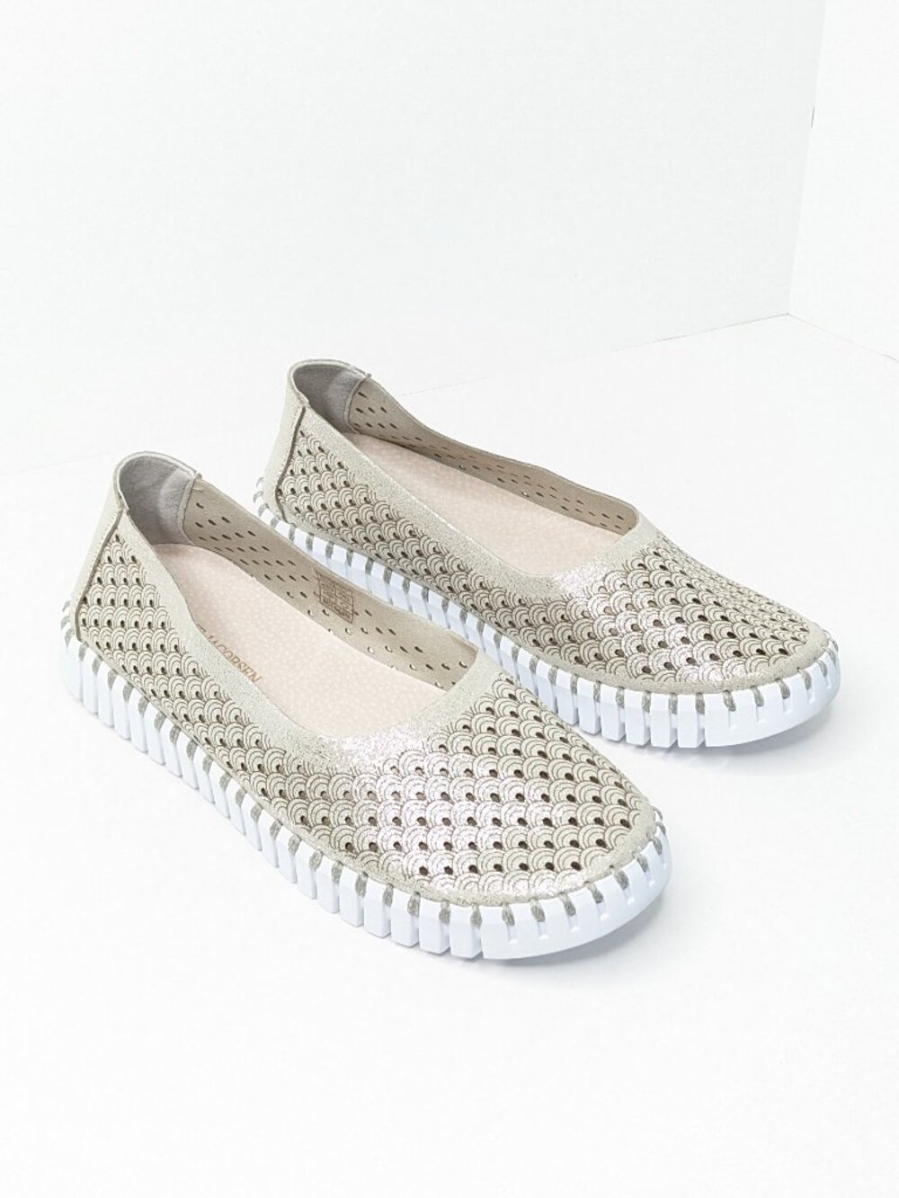 Isle Jacobsen Tulip Ballet Flats Grey Women's 38 EU (US 8)